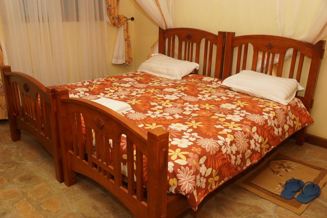 Country Lake Resort Garuga عنتيبي المظهر الخارجي الصورة